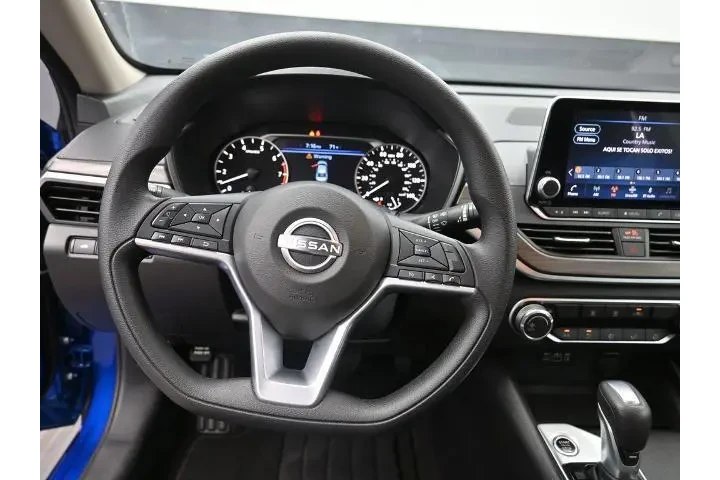 $21340 : Nissan Altima 2025 2.5 SV 4d image 7