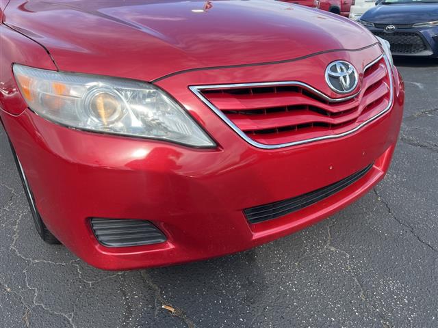 $8995 : PRE-OWNED 2011 TOYOTA CAMRY LE image 10