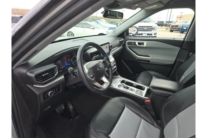 $26900 : Ford Explorer 2023 XLT 4dr S image 10