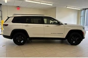 $31156 : Jeep Grand Cherokee L 2023 4 thumbnail