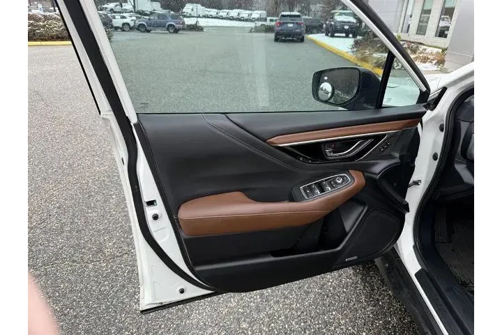 $26888 : Subaru Outback 2021 AWD Tour image 10