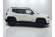 $22999 : Jeep Renegade 2023 4x4 Altit thumbnail