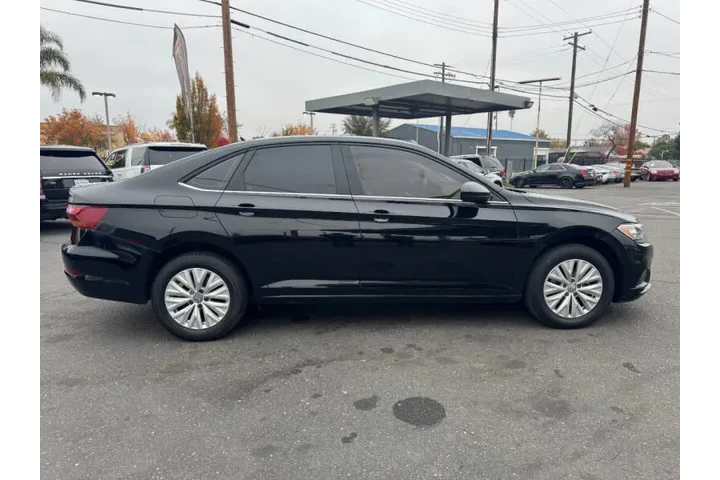 $13998 : 2019 Jetta S image 9