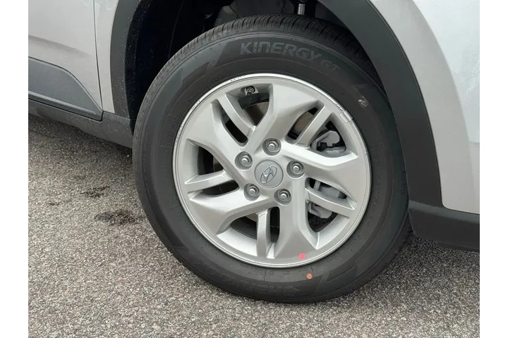 $22128 : Hyundai VENUE 2026 SE 4dr Cr image 3