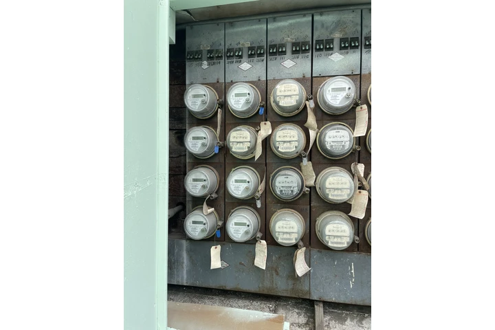 Ocupo electricista. image 8