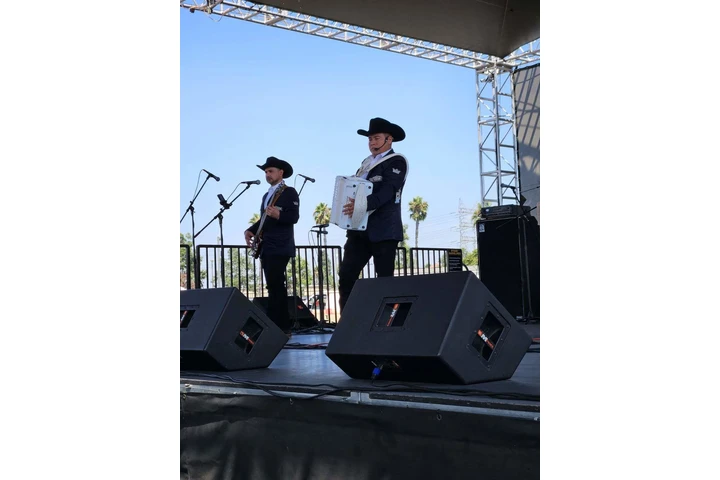 Grupo Norteño image 3