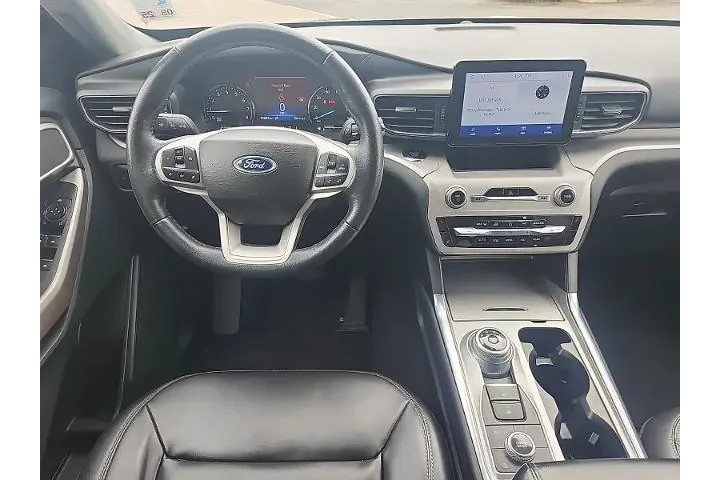 $26497 : Ford Explorer 2023 AWD XLT 4 image 6