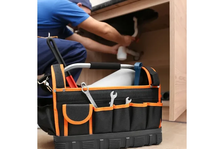 Lazcanos Plumbing image 5