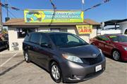 $11500 : 2011 TOYOTA SIENNA2011 TOYOTA thumbnail