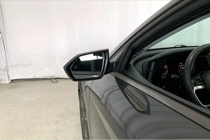 $17291 : Hyundai ELANTRA 2021 SEL 4dr image 10