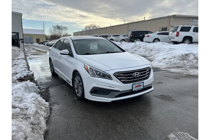 $10990 : 2017 Sonata Limited image 9