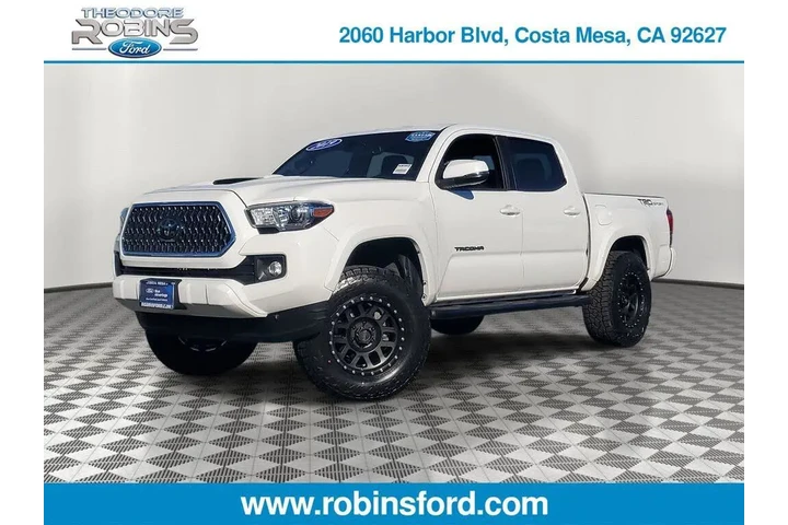$27899 : Toyota Tacoma 2019 4x2 TRD S image 1
