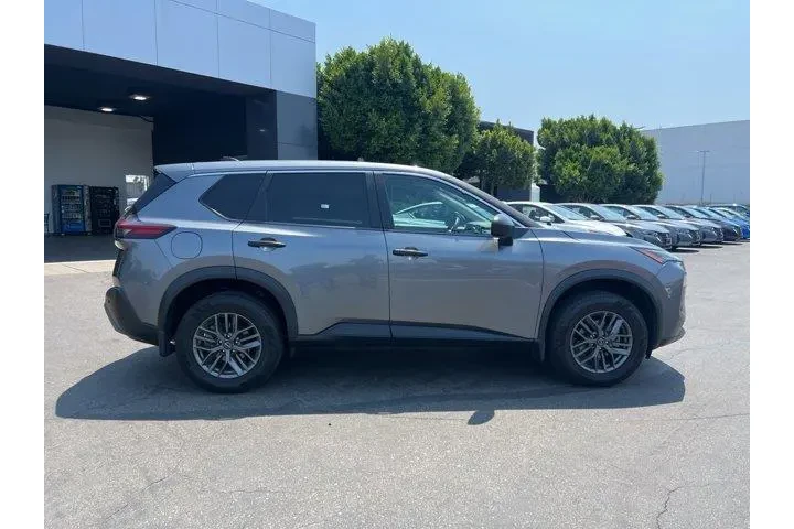 $20181 : Nissan Rogue 2023 S 4dr Cros image 7