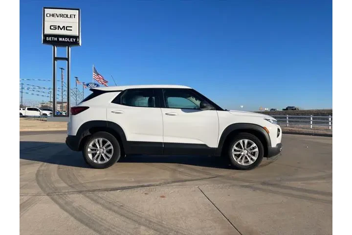 $17389 : Chevrolet Trailblazer 2023 L image 2