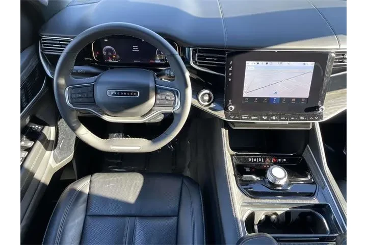 $38946 : Jeep Wagoneer 2022 4x4 Serie image 9