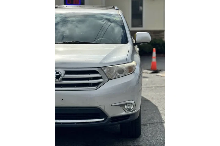 2012 Highlander Limited image 4