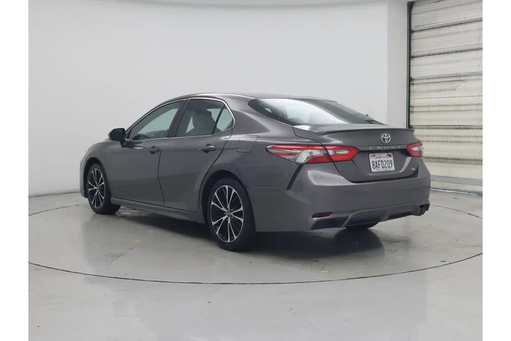 $20998 : Toyota Camry 2018 SE 4dr Sed image 2