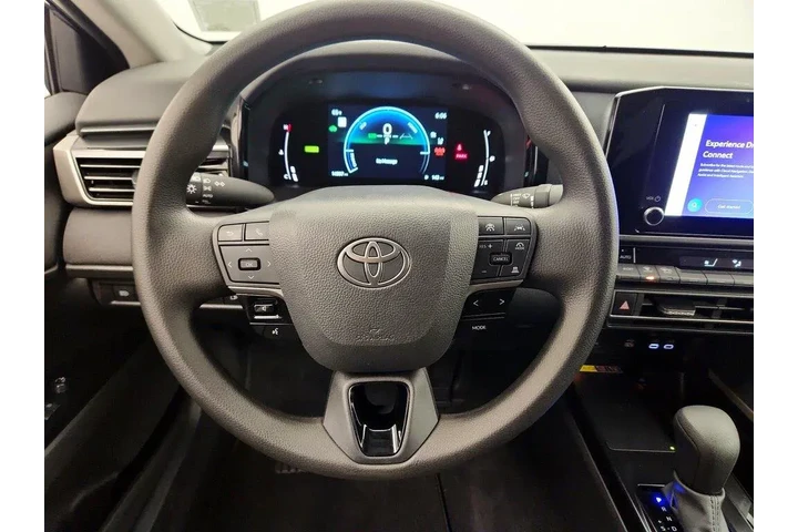 $29998 : Toyota Camry 2025 LE 4dr Sed image 10