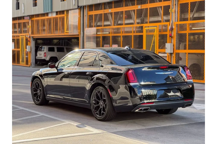 $15990 : 2019 CHRYSLER 300 image 6