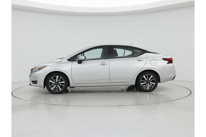 $18998 : Nissan Versa 2025 SV 4dr Sed image 3