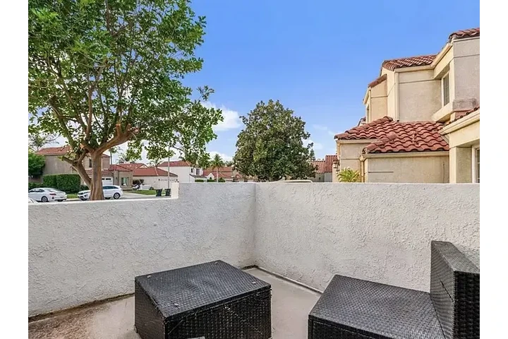 $2000 : HOUSE FOR RENT image 10