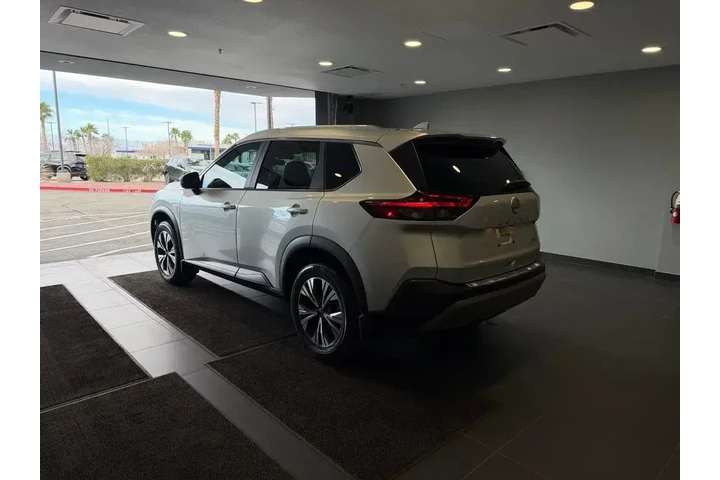 $22984 : Nissan Rogue 2023 SV 4dr Cro image 7