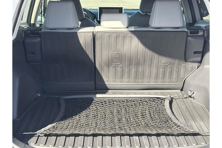 $38987 : Toyota RAV4 2025 AWD XLE Pre image 8