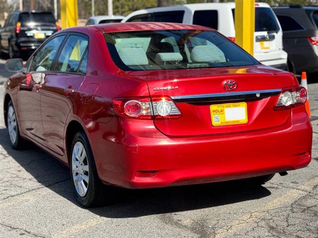 2012 Corolla LE image 3