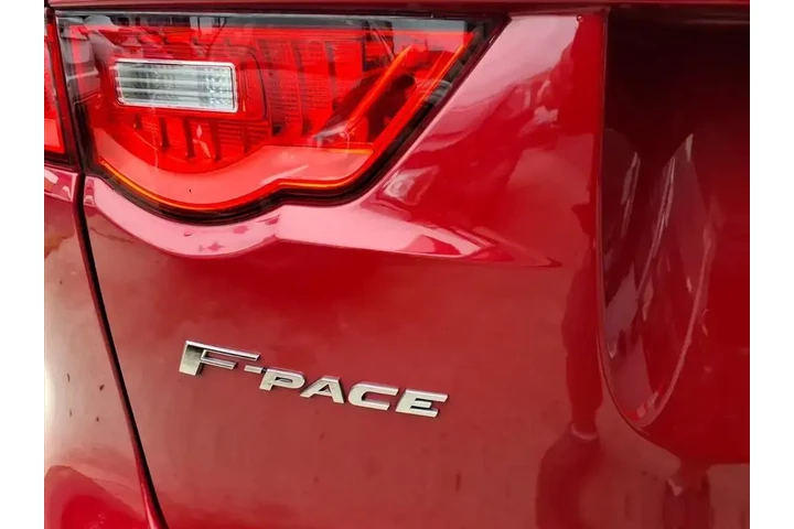 $23999 : Jaguar F-PACE 2020 AWD 25t P image 10
