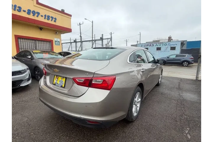 2023 Malibu LT image 8