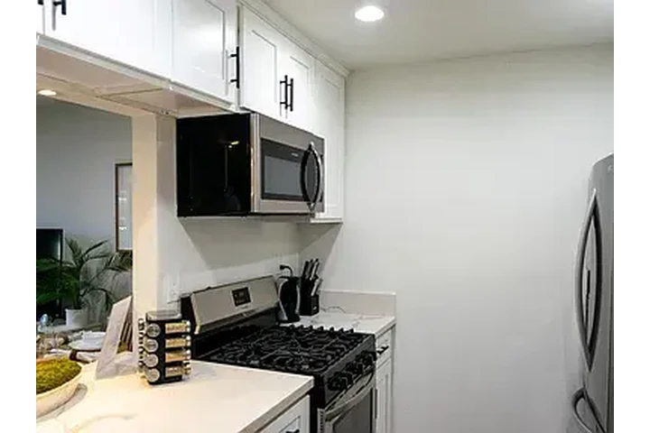 $3055 : Casal Del Sol. Unit Coral. image 1