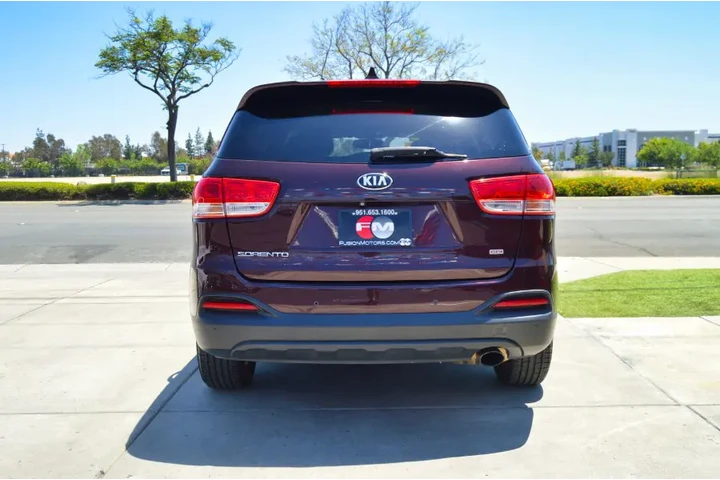 $10995 : Used 2016 Sorento AWD 4dr 2.4 image 4