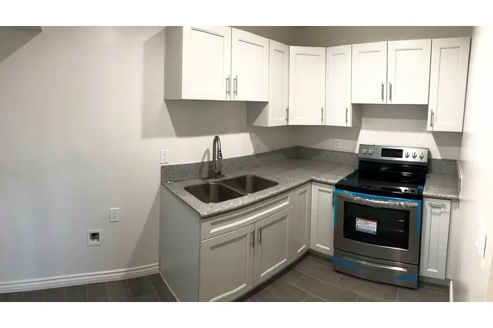 $1550 : ⚠️MOVE IN READY ⚠️Sylmar, CA image 3