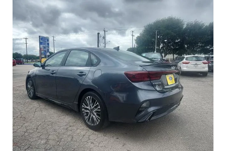 $17998 : Kia Forte 2022 GT-Line 4dr S image 5