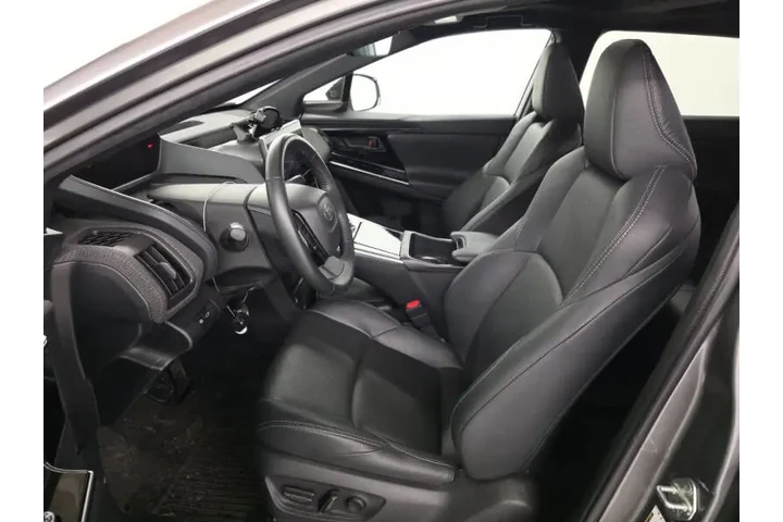 $22500 : 2023 bZ4X Limited image 3