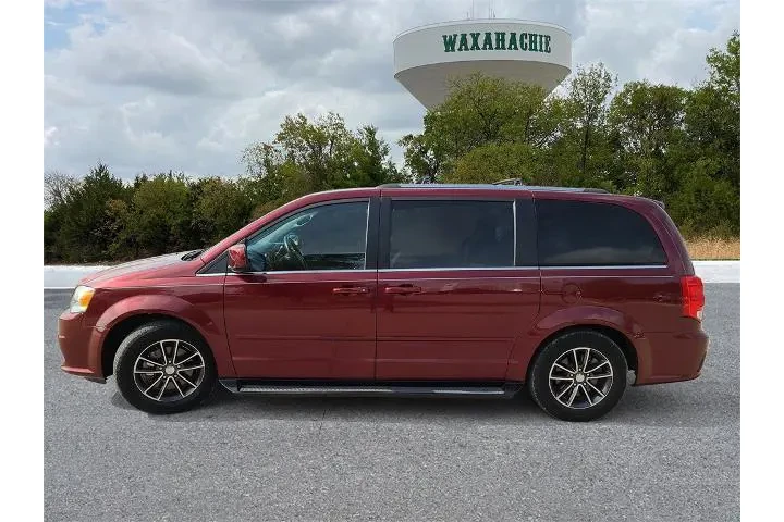 Dodge Grand Caravan 2017 SXT image 3