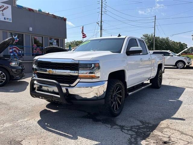 $19900 : 2018 Silverado 1500 LT image 2