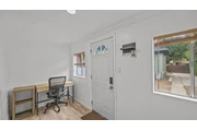 $800 : Home includes 2 bedrooms ! thumbnail