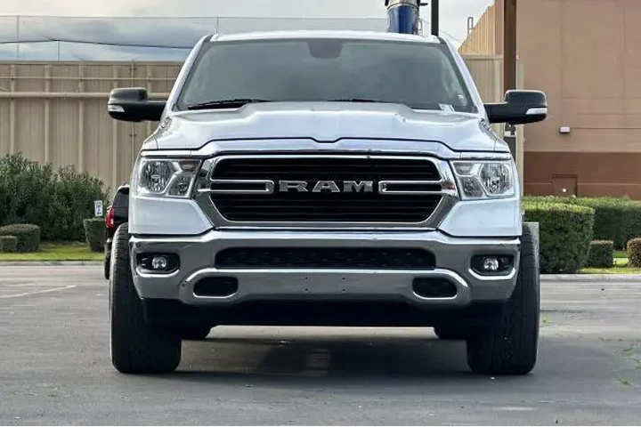 $27181 : Ram 1500 2019 4x2 Big Horn 4 image 10