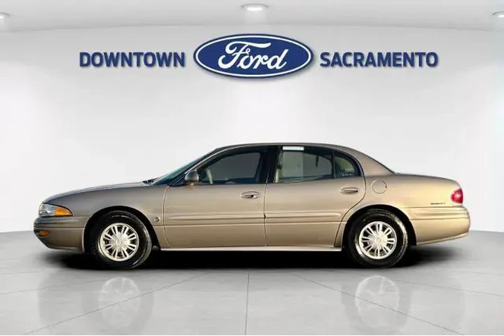 $5900 : Buick LeSabre 2002 Custom 4d image 7