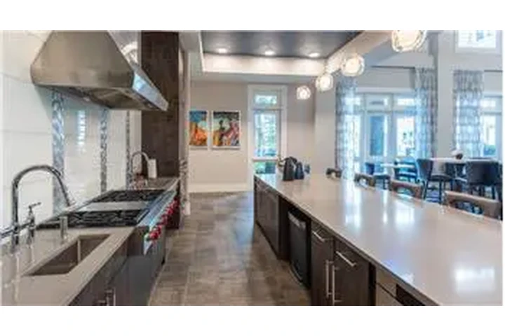 $1893 : Rental property with 0 bedro image 6