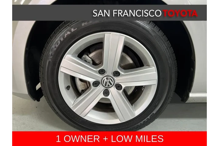 $12888 : 2017 Golf Wolfsburg image 9