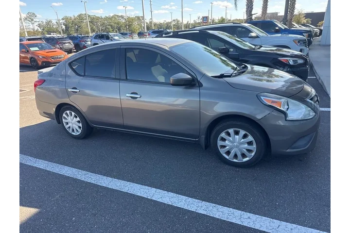 $6991 : Nissan Versa 2015 1.6 SV 4dr image 3