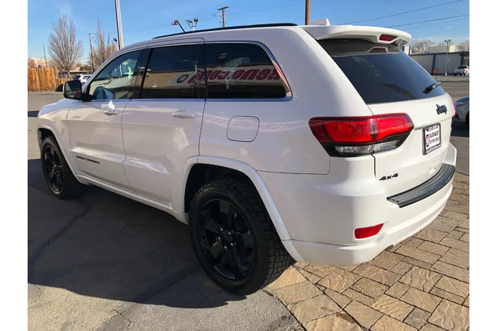 $14870 : 2015 Grand Cherokee Altitude image 5