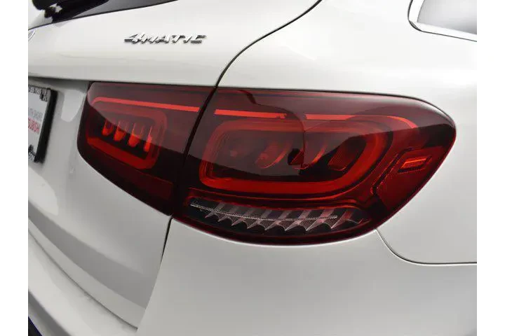 $28652 : Mercedes-Benz GLC 2022 AWD G image 7