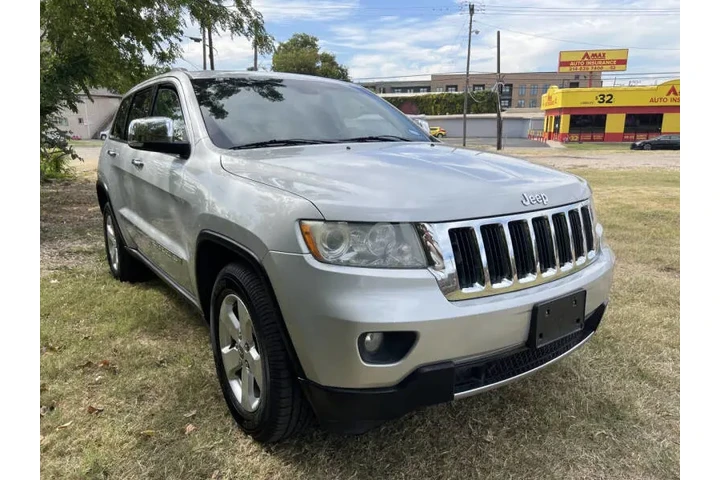 $7995 : 2012 Grand Cherokee Limited image 3