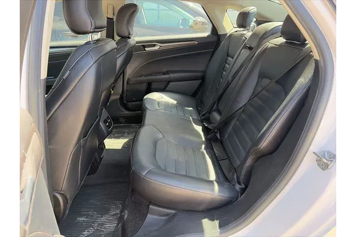 $9600 : Ford Fusion 2017 SE 4dr Seda image 8