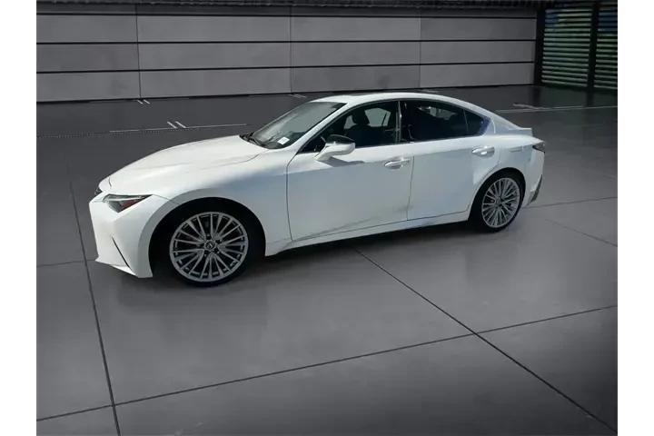 $32998 : Lexus IS 300 2022 4dr Sedan image 4
