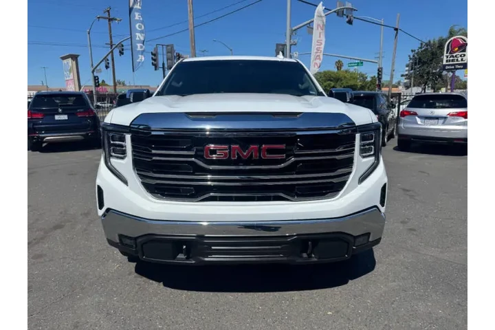 $46998 : 2025 GMC Sierra 1500 SLT image 4