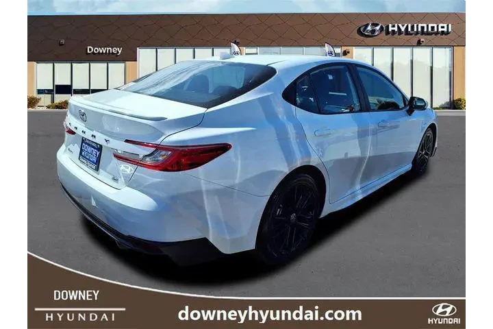 $29186 : Toyota Camry 2025 SE 4dr Sed image 4